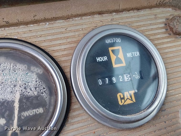 image for item FK0735 1985 Caterpillar 621B conventional scraper 