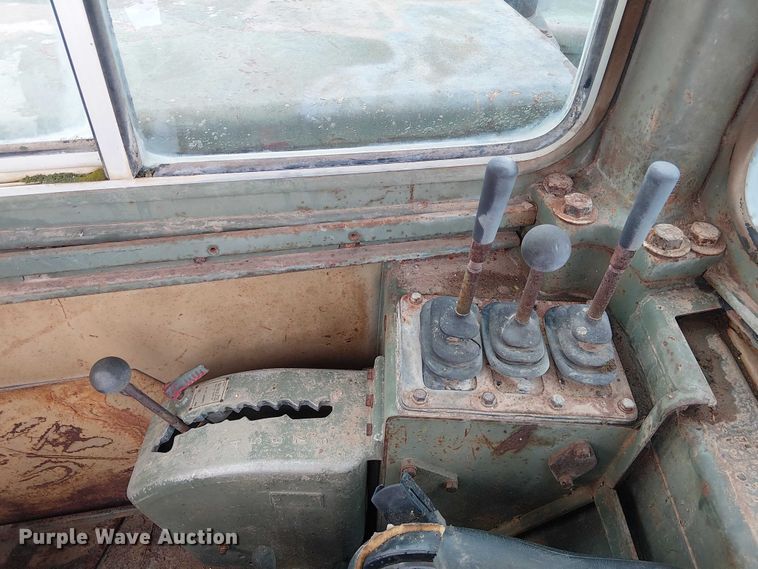 image for item FK0735 1985 Caterpillar 621B conventional scraper 