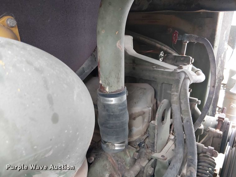 image for item FK0735 1985 Caterpillar 621B conventional scraper 