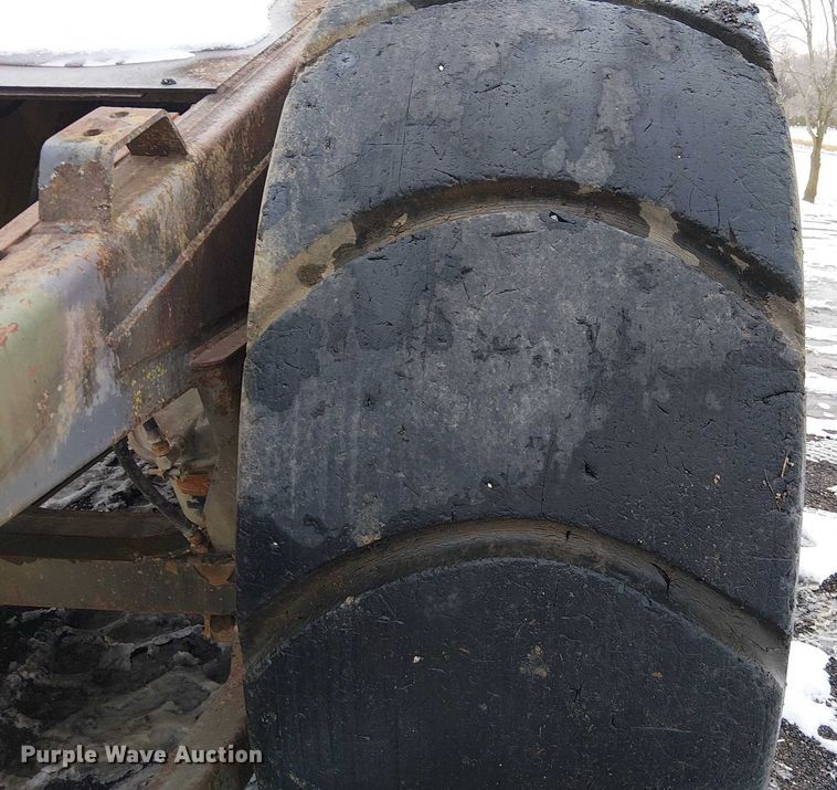 image for item FK0735 1985 Caterpillar 621B conventional scraper 