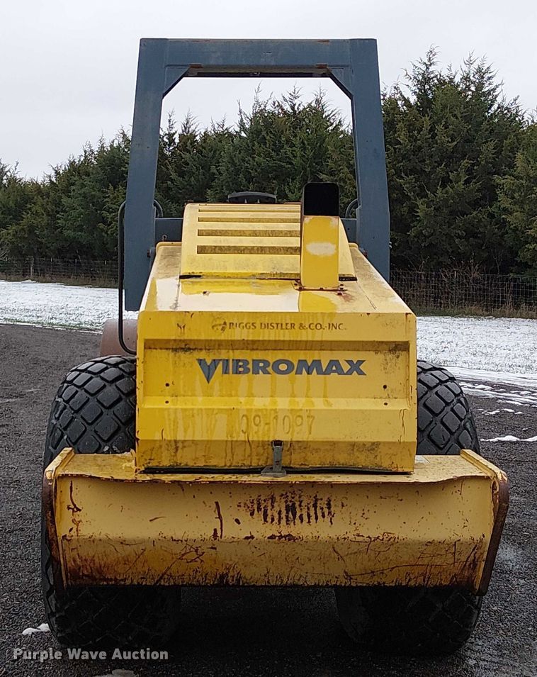 image for item FK0742 Vibromax 1105D  single drum vibratory roller