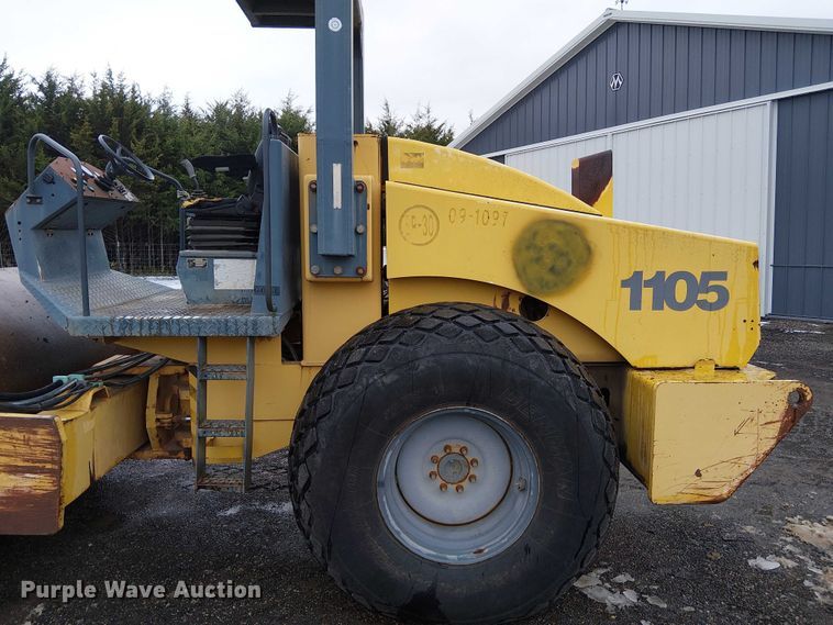 image for item FK0742 Vibromax 1105D  single drum vibratory roller