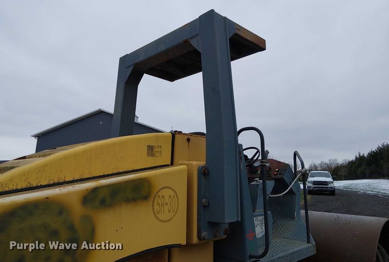 image for item FK0742 Vibromax 1105D  single drum vibratory roller