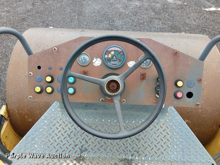 image for item FK0742 Vibromax 1105D  single drum vibratory roller