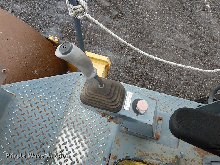 image for item FK0742 Vibromax 1105D  single drum vibratory roller