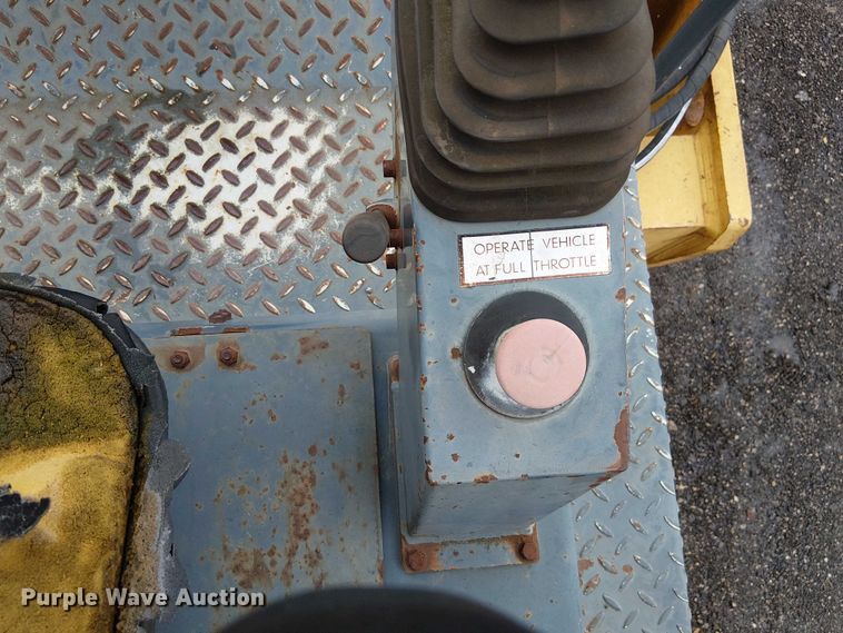 image for item FK0742 Vibromax 1105D  single drum vibratory roller