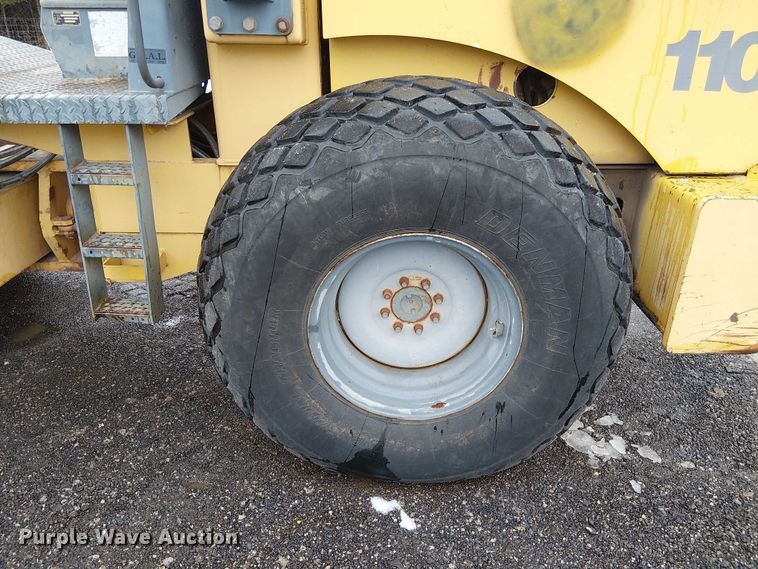 image for item FK0742 Vibromax 1105D  single drum vibratory roller