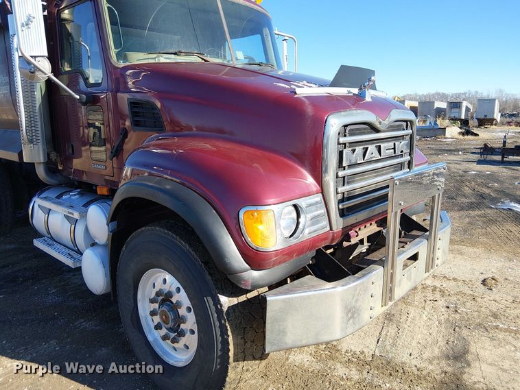 image for item FK0746 2007 Mack CV713  dump truck