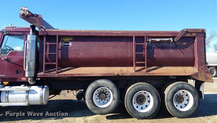 image for item FK0746 2007 Mack CV713  dump truck