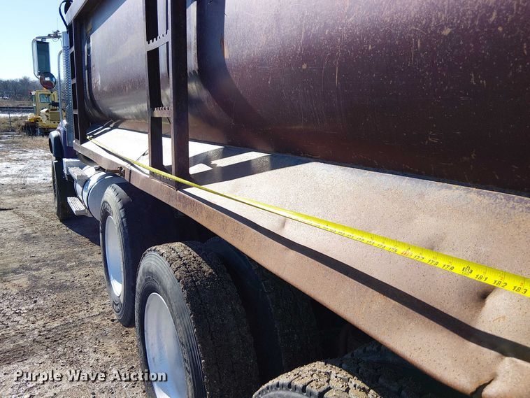 image for item FK0746 2007 Mack CV713  dump truck