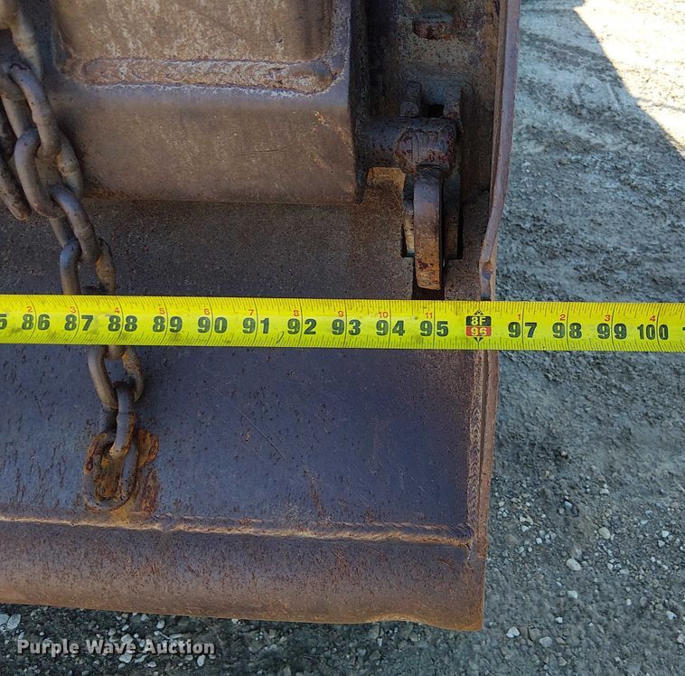 image for item FK0746 2007 Mack CV713  dump truck