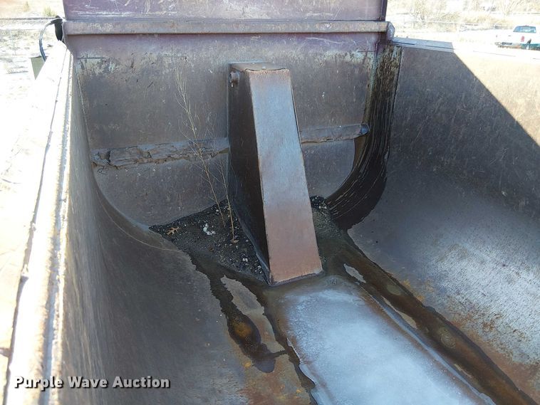 image for item FK0746 2007 Mack CV713  dump truck