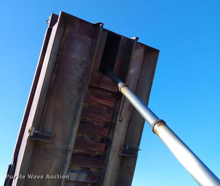 image for item FK0746 2007 Mack CV713  dump truck