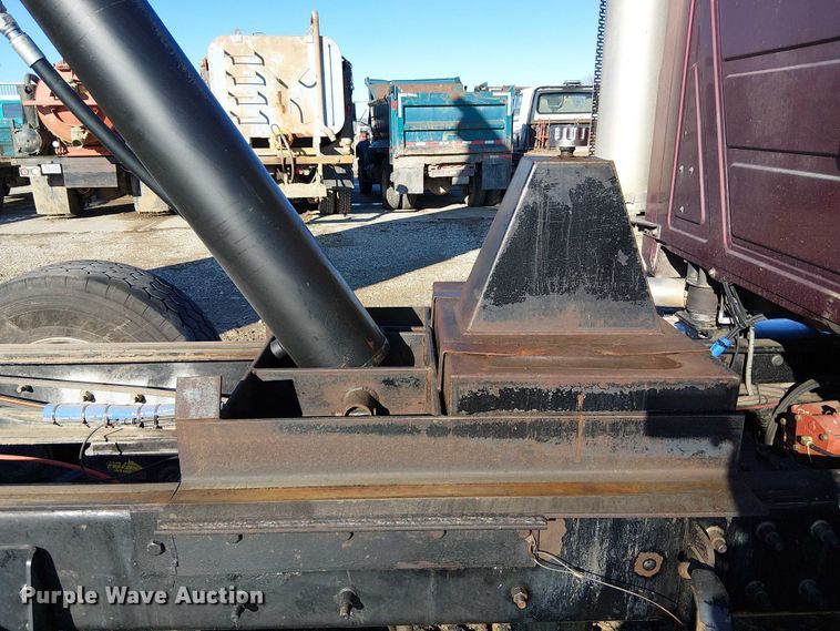 image for item FK0746 2007 Mack CV713  dump truck