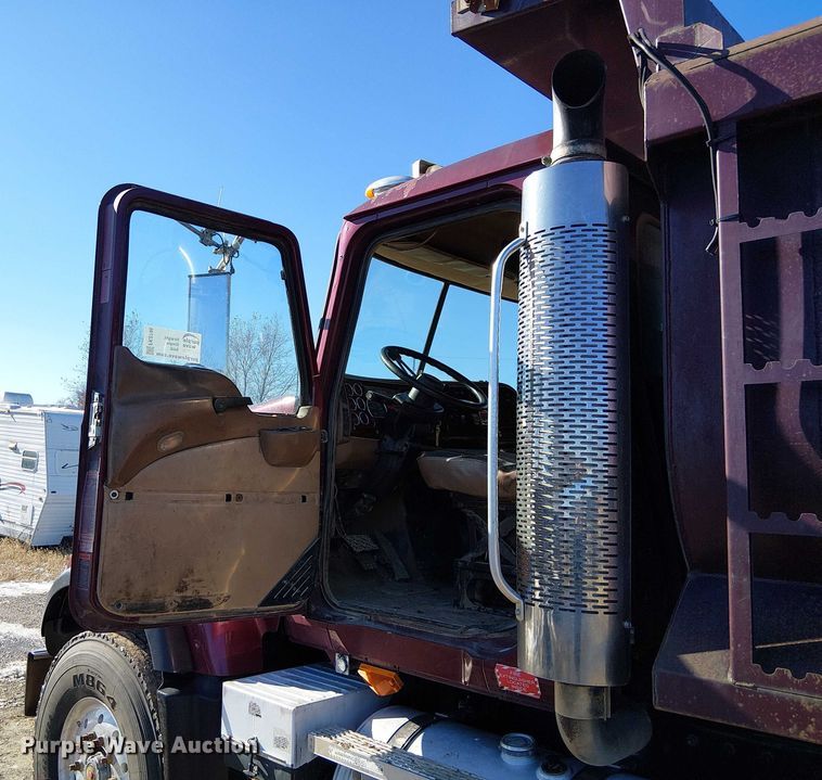 image for item FK0746 2007 Mack CV713  dump truck