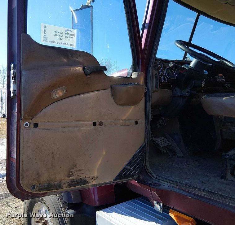 image for item FK0746 2007 Mack CV713  dump truck