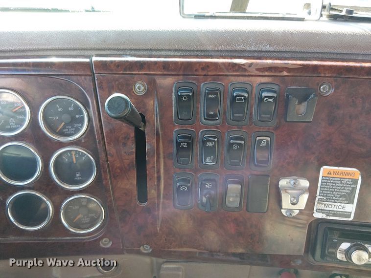 image for item FK0746 2007 Mack CV713  dump truck