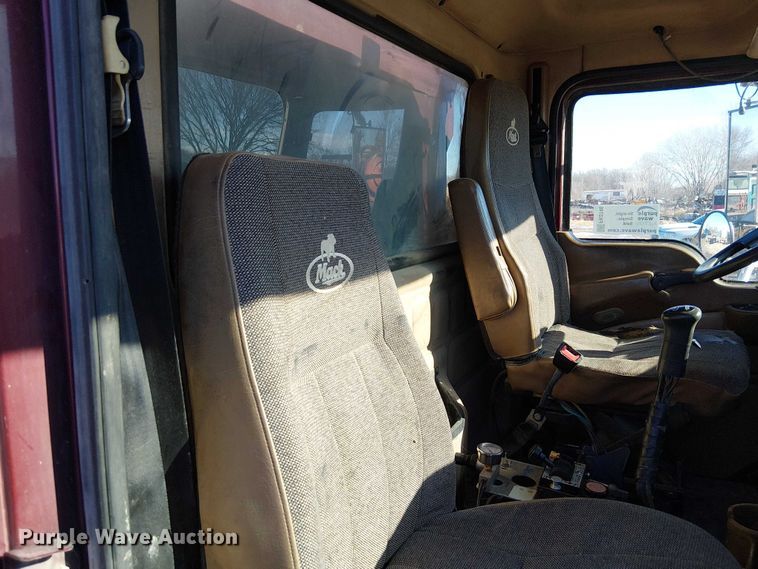 image for item FK0746 2007 Mack CV713  dump truck