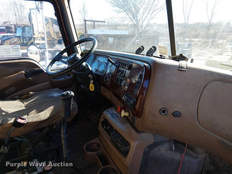 image for item FK0746 2007 Mack CV713  dump truck