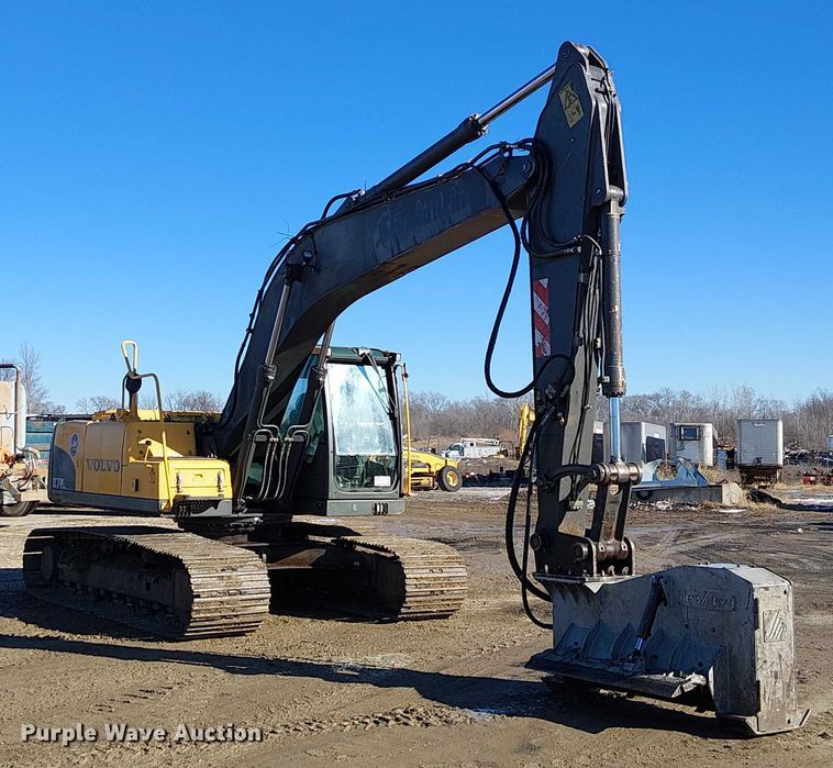 image for item FK0747 2007 Volvo EC210CL excavator