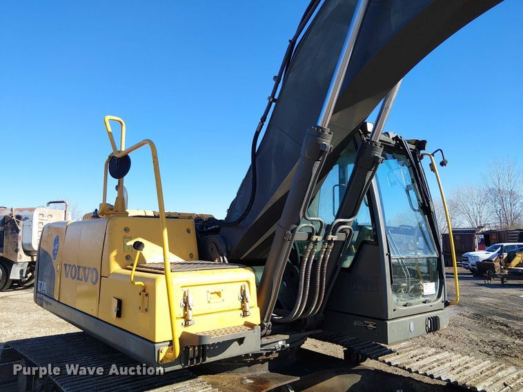 image for item FK0747 2007 Volvo EC210CL excavator