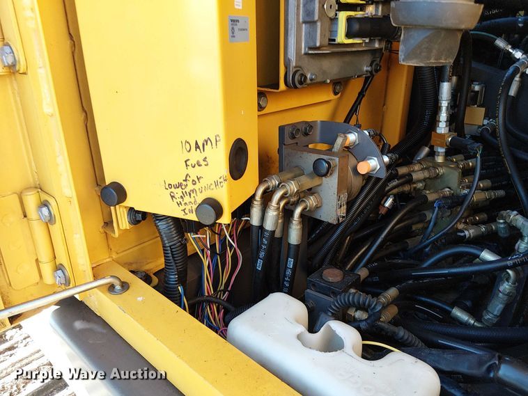 image for item FK0747 2007 Volvo EC210CL excavator