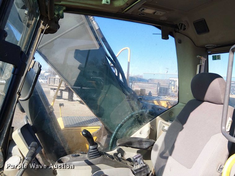 image for item FK0747 2007 Volvo EC210CL excavator