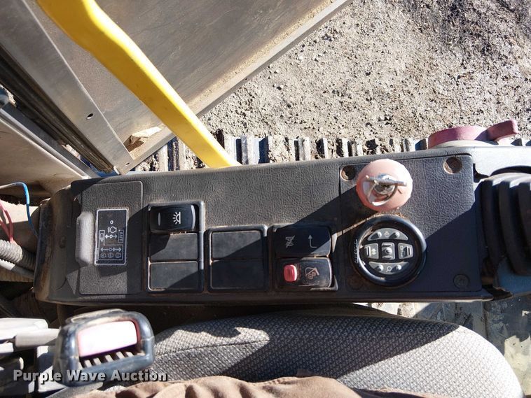 image for item FK0747 2007 Volvo EC210CL excavator