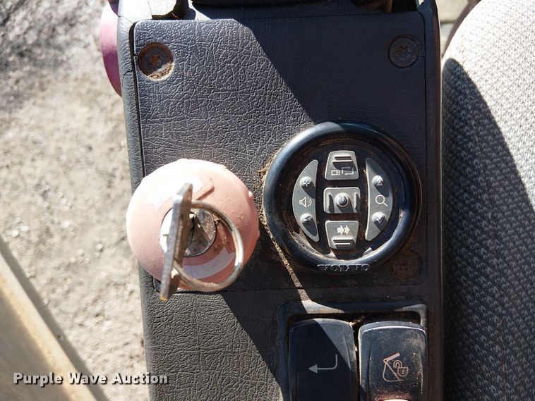 image for item FK0747 2007 Volvo EC210CL excavator