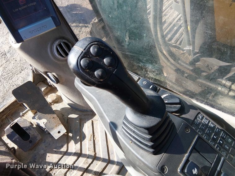 image for item FK0747 2007 Volvo EC210CL excavator