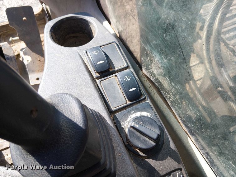 image for item FK0747 2007 Volvo EC210CL excavator