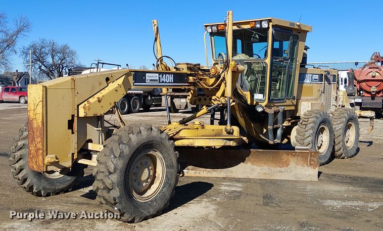 image for item FK0748 1997 Caterpillar 140H motor grader