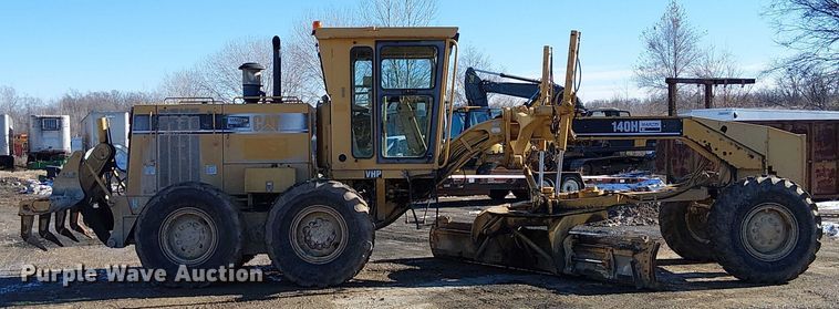 image for item FK0748 1997 Caterpillar 140H motor grader