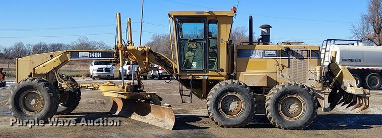 image for item FK0748 1997 Caterpillar 140H motor grader