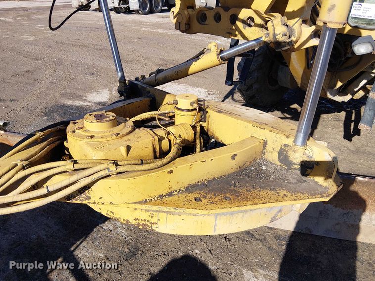 image for item FK0748 1997 Caterpillar 140H motor grader