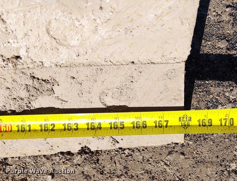 image for item FK0748 1997 Caterpillar 140H motor grader