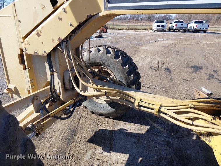 image for item FK0748 1997 Caterpillar 140H motor grader