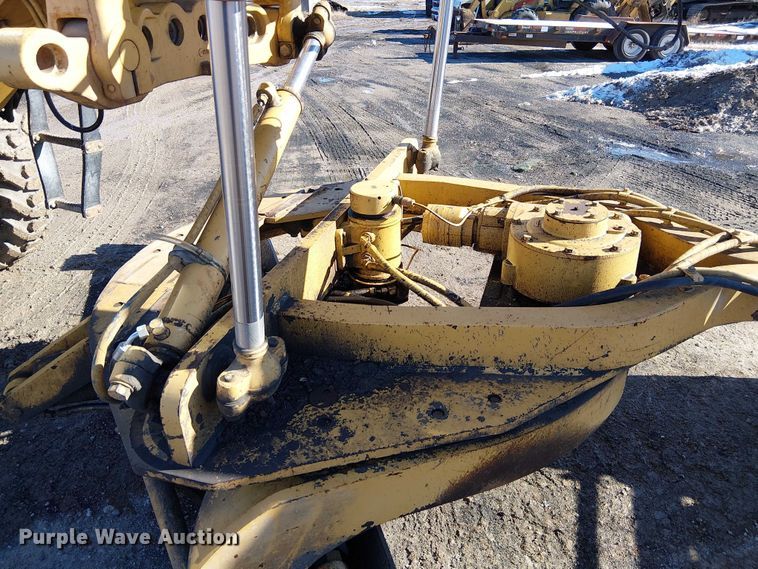 image for item FK0748 1997 Caterpillar 140H motor grader