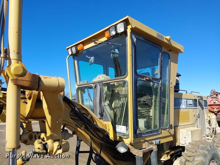 image for item FK0748 1997 Caterpillar 140H motor grader