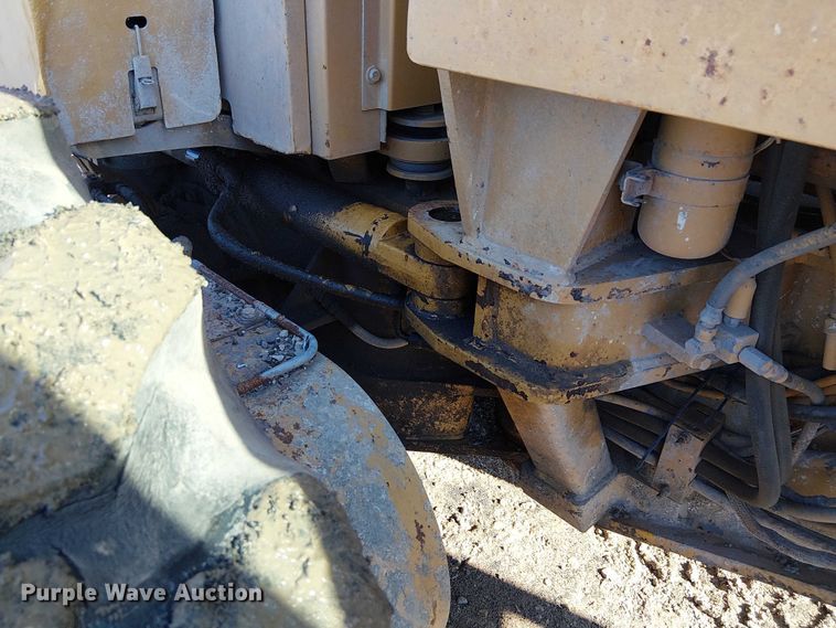 image for item FK0748 1997 Caterpillar 140H motor grader