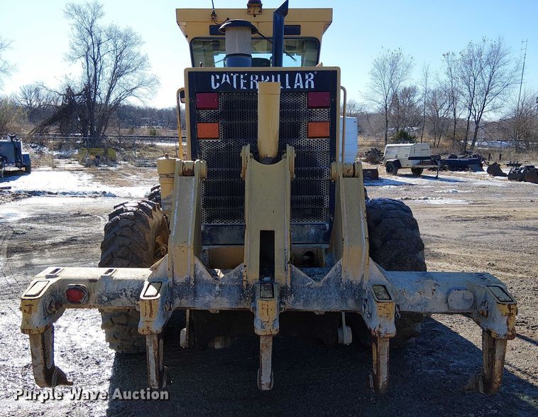 image for item FK0748 1997 Caterpillar 140H motor grader