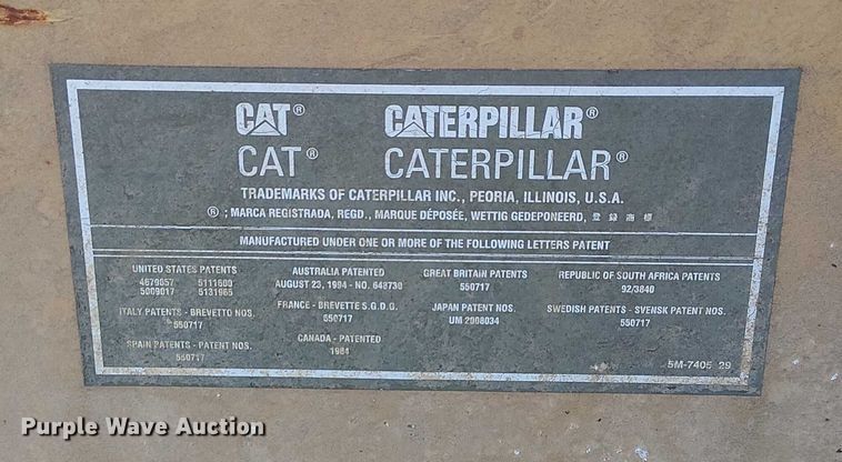 image for item FK0748 1997 Caterpillar 140H motor grader