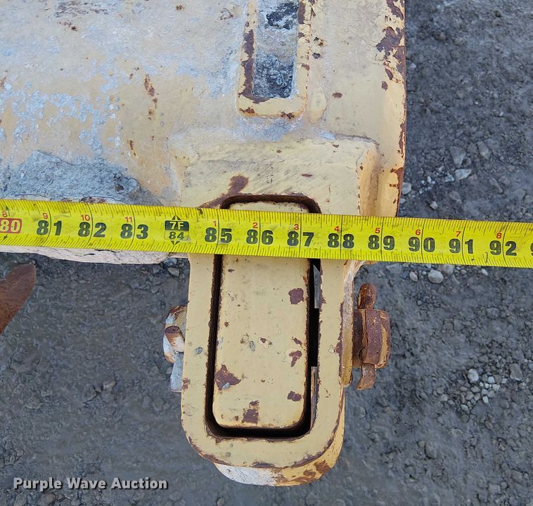 image for item FK0748 1997 Caterpillar 140H motor grader