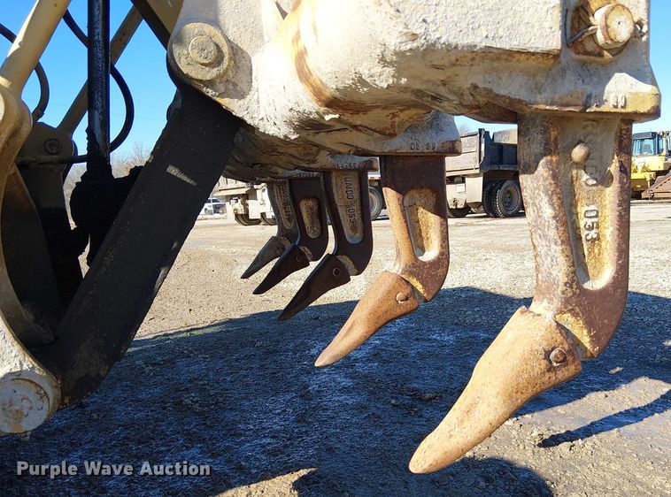 image for item FK0748 1997 Caterpillar 140H motor grader