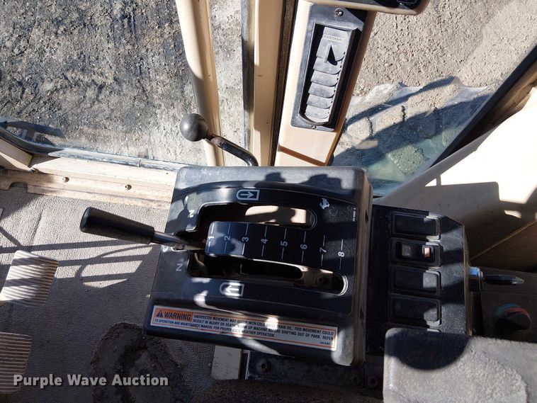 image for item FK0748 1997 Caterpillar 140H motor grader