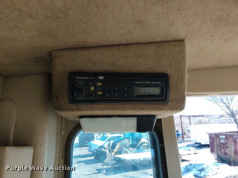 image for item FK0748 1997 Caterpillar 140H motor grader