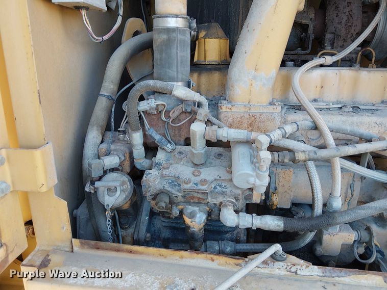 image for item FK0748 1997 Caterpillar 140H motor grader