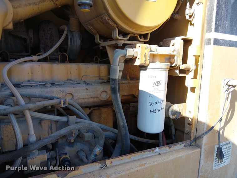 image for item FK0748 1997 Caterpillar 140H motor grader