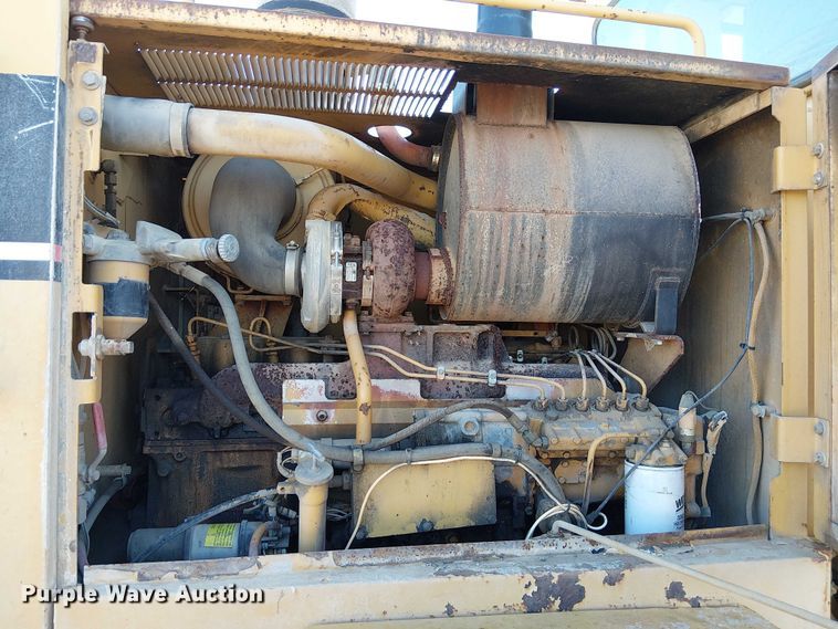 image for item FK0748 1997 Caterpillar 140H motor grader