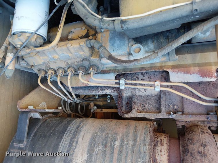 image for item FK0748 1997 Caterpillar 140H motor grader